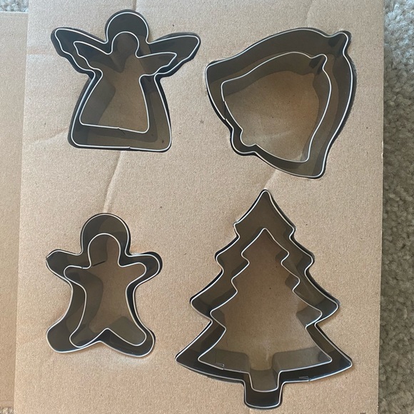 NWT, Holiday Cookie Cutter Set - Picture 5 of 10